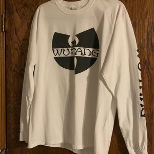 White long sleeve t-shirt